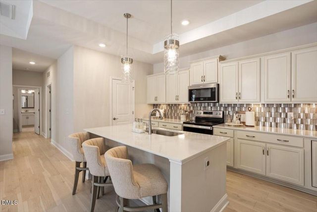 1812 Pinecliff Court, Fuquay Varina, NC 27526