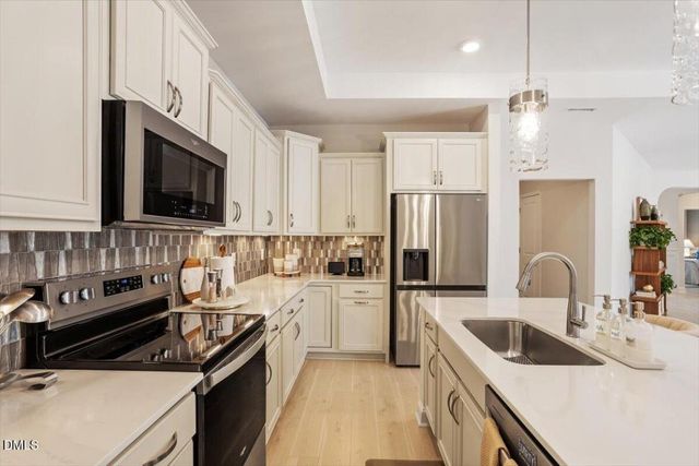 1812 Pinecliff Court, Fuquay Varina, NC 27526