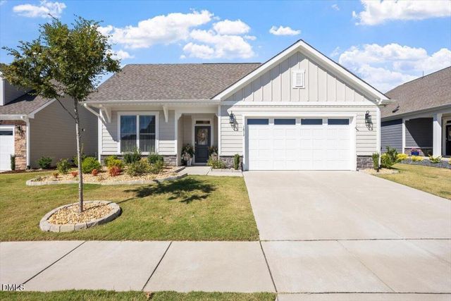 1812 Pinecliff Court, Fuquay Varina, NC 27526