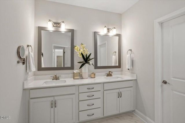 1812 Pinecliff Court, Fuquay Varina, NC 27526