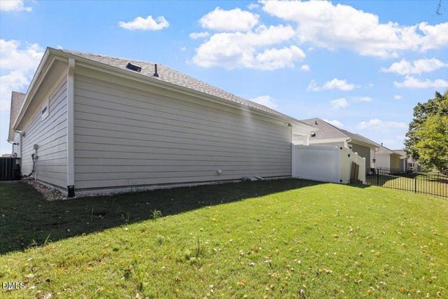 1812 Pinecliff Court, Fuquay Varina, NC 27526