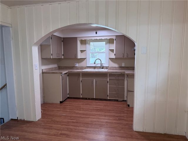 1468 Riverside Drive, Akron, OH 44310