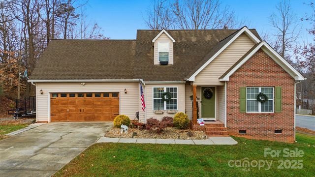 122 Valley Glen Drive, Troutman, NC 28166