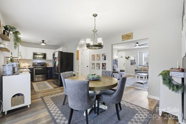 122 Valley Glen Drive, Troutman, NC 28166