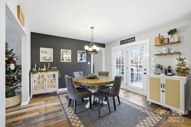 122 Valley Glen Drive, Troutman, NC 28166