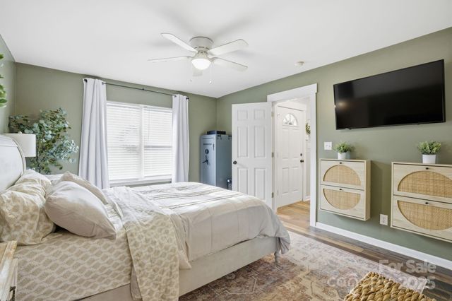 122 Valley Glen Drive, Troutman, NC 28166