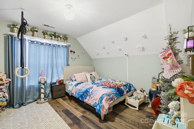 122 Valley Glen Drive, Troutman, NC 28166