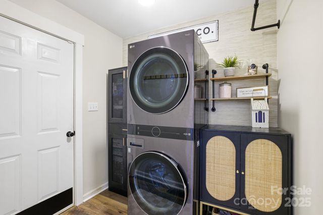 122 Valley Glen Drive, Troutman, NC 28166