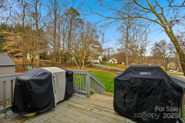 122 Valley Glen Drive, Troutman, NC 28166