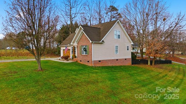 122 Valley Glen Drive, Troutman, NC 28166