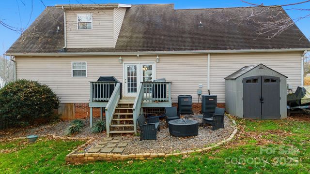 122 Valley Glen Drive, Troutman, NC 28166