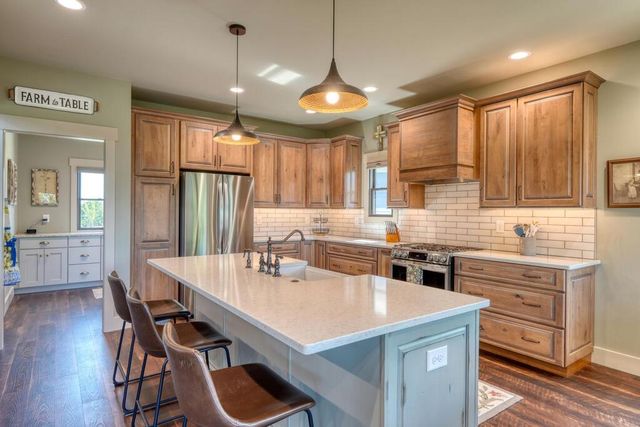 921 Ridge Pointe Way, Blairsville, GA 30512