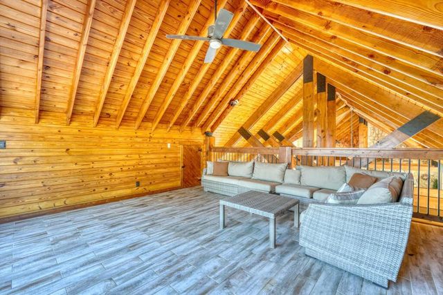 921 Ridge Pointe Way, Blairsville, GA 30512