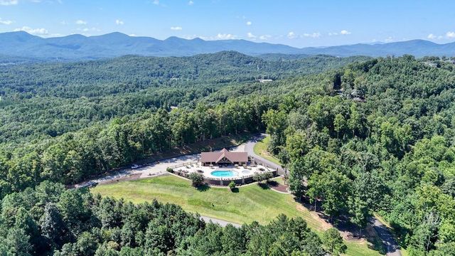 921 Ridge Pointe Way, Blairsville, GA 30512