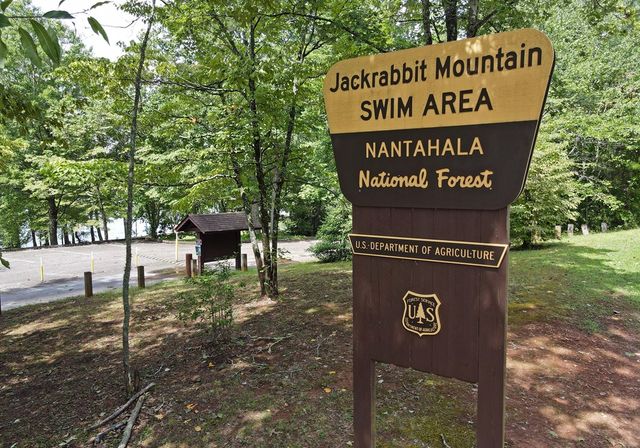 253 Windy Lane, Hiawassee, GA 30546