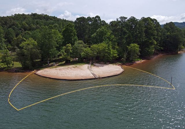 253 Windy Lane, Hiawassee, GA 30546