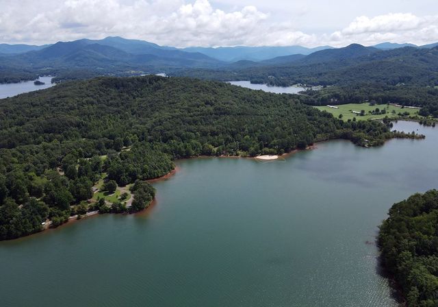 253 Windy Lane, Hiawassee, GA 30546