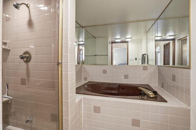 2023 Dorchester Lane 1, Schererville, IN 46375