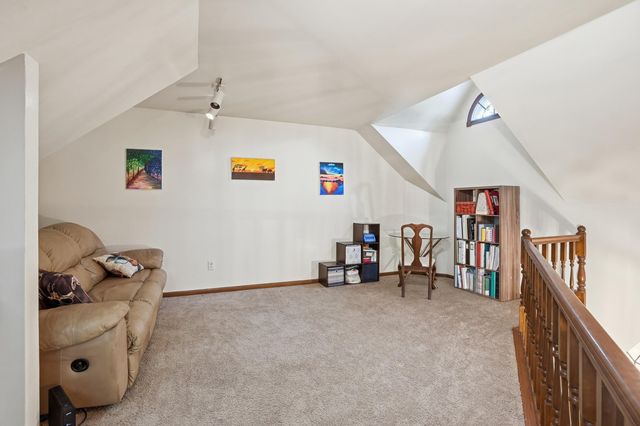 2023 Dorchester Lane 1, Schererville, IN 46375