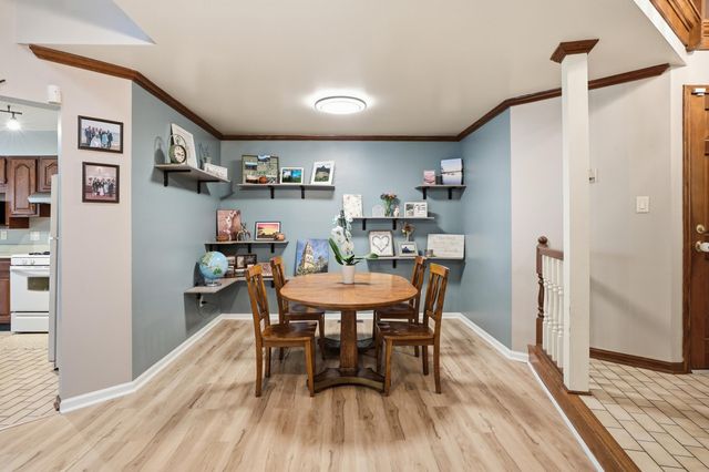 2023 Dorchester Lane 1, Schererville, IN 46375