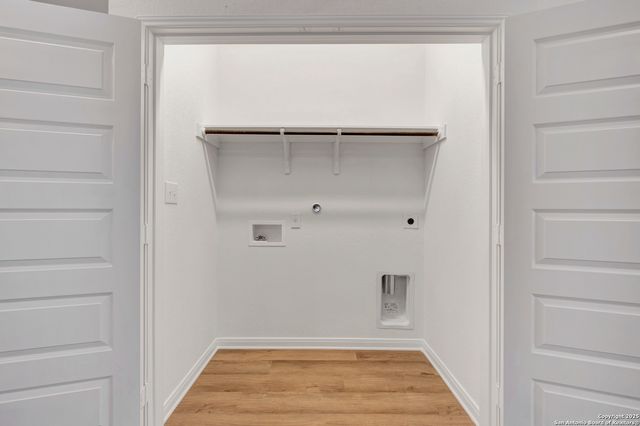 10419 White Hart Lane, Converse, TX 78109