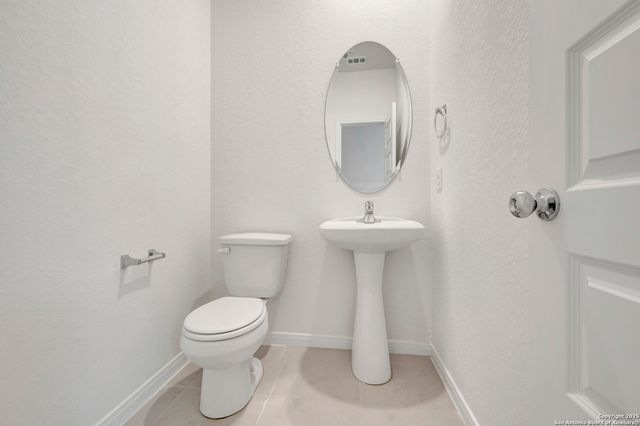 10419 White Hart Lane, Converse, TX 78109