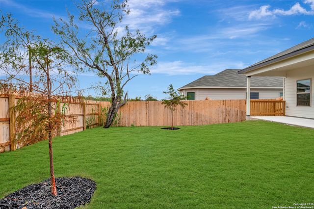 10419 White Hart Lane, Converse, TX 78109