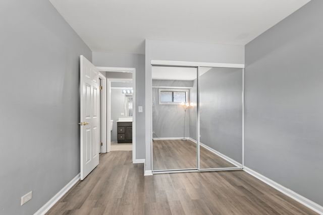 2214 Country Club Drive 2, Woodridge, IL 60517