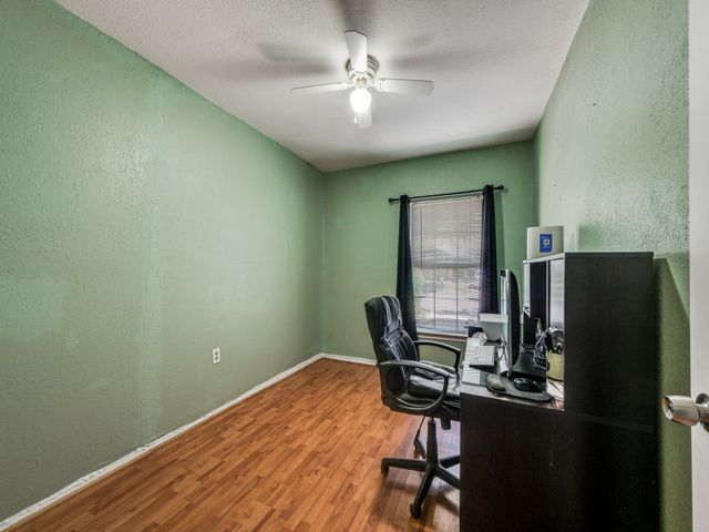 5304 Umbrella Pine Court, Arlington, TX 76018