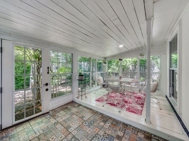 5304 Umbrella Pine Court, Arlington, TX 76018