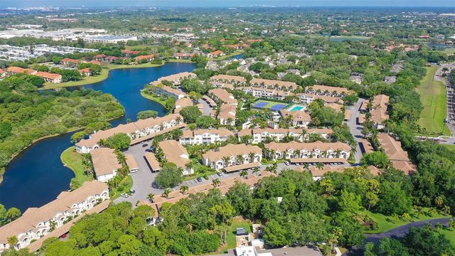 8389 WINGATE DRIVE 2323, Sarasota, FL 34238