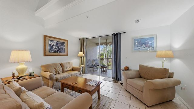 8389 WINGATE DRIVE 2323, Sarasota, FL 34238