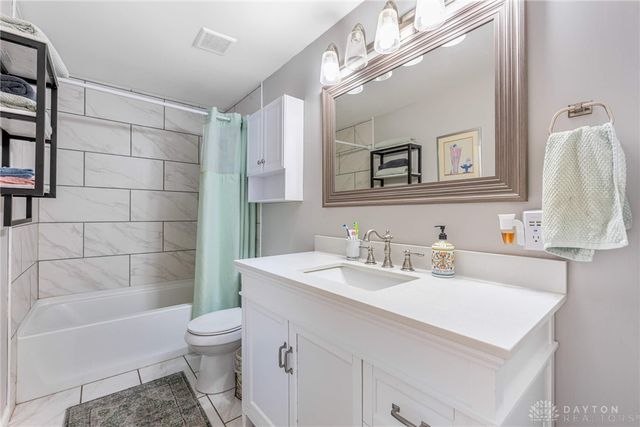 3201 Charlotte Mill Drive, Miamisburg, OH 45342