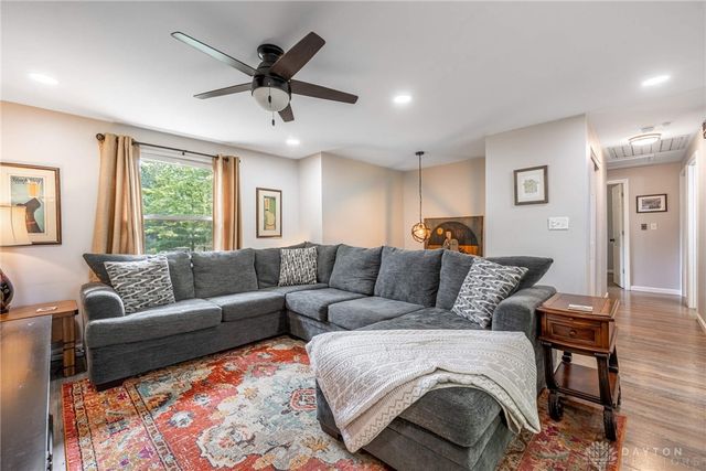 3201 Charlotte Mill Drive, Miamisburg, OH 45342