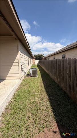 708 Saengerhalle Road, New Braunfels, TX 78130