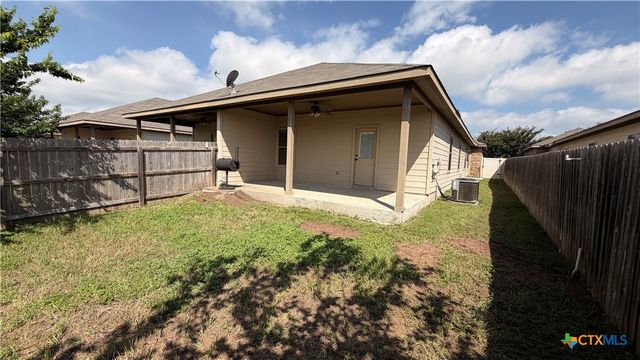 708 Saengerhalle Road, New Braunfels, TX 78130