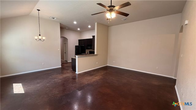 708 Saengerhalle Road, New Braunfels, TX 78130
