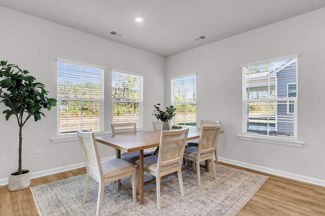 305 Clipper Court, Summerville, SC 29486