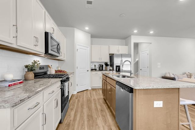 305 Clipper Court, Summerville, SC 29486