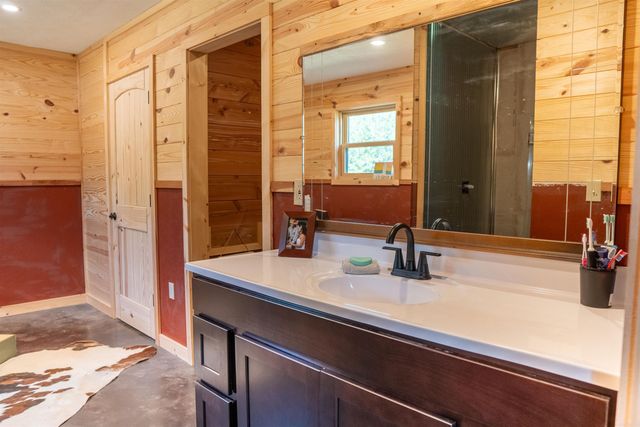 1269 Blackland Road, Oil Trough, AR 72564