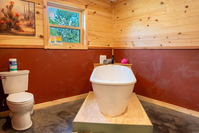 1269 Blackland Road, Oil Trough, AR 72564