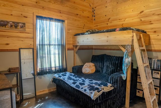 1269 Blackland Road, Oil Trough, AR 72564