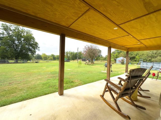 1269 Blackland Road, Oil Trough, AR 72564