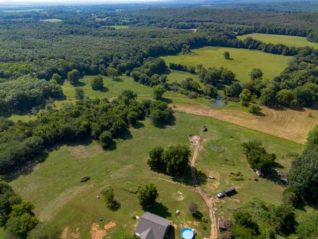 1269 Blackland Road, Oil Trough, AR 72564