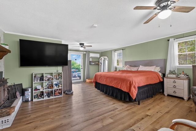 206 Hub Greer Road, Chesnee, SC 29323