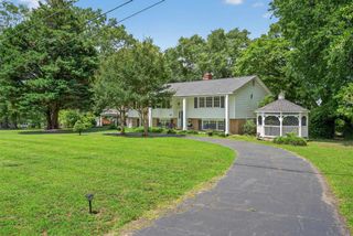 206 Hub Greer Road, Chesnee, SC 29323