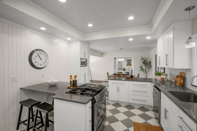 5024 Benton Avenue, Edina, MN 55436