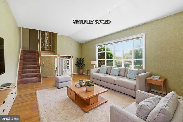 180 E RAMBLER DR, Holland, PA 18966