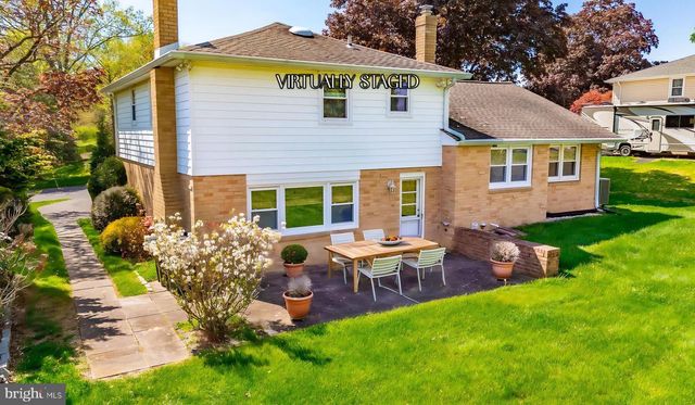 180 E RAMBLER DR, Holland, PA 18966