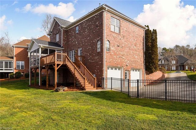 1007 Castle Pines Court, Clemmons, NC 27012